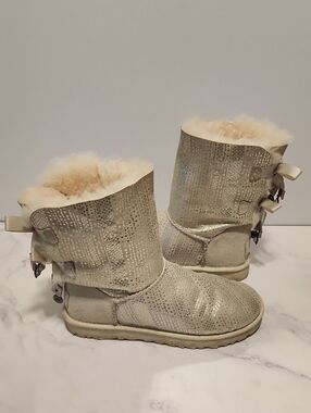 Ugg Sparkle Shearling Lined  Boots - Cream & Silver